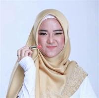 Wajah Yang Selalu Bercahaya: Rahasia Merawat Kulit Agar Tetap Bersinar Seperti Permata